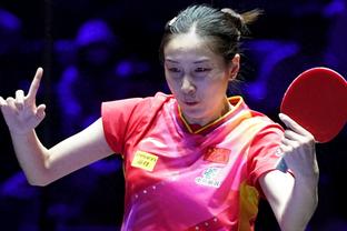 摔跤女子自由式76公斤级复活赛第一轮 中国选手王娟晋级铜牌决赛